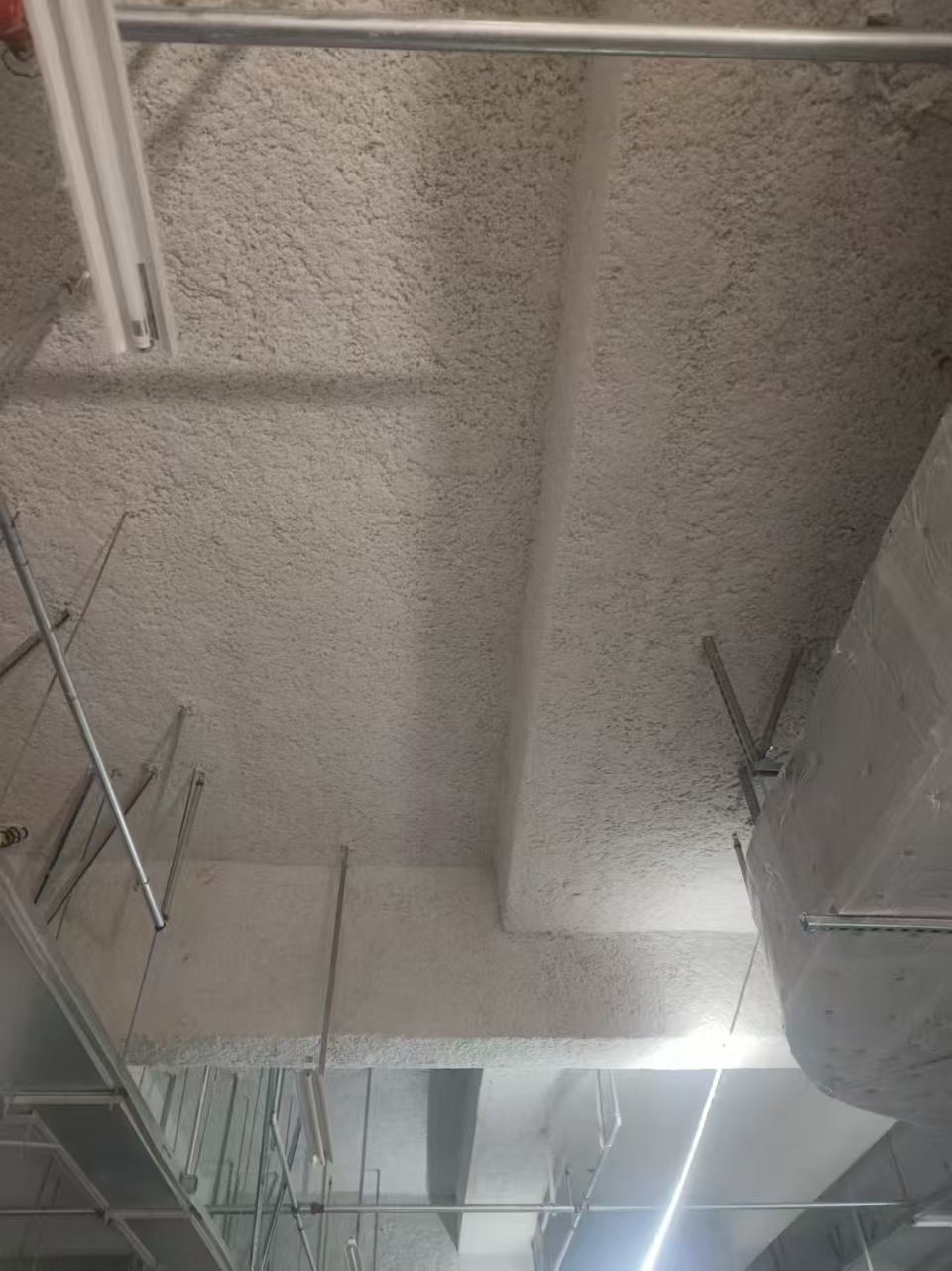 长沙体育馆吸音喷涂