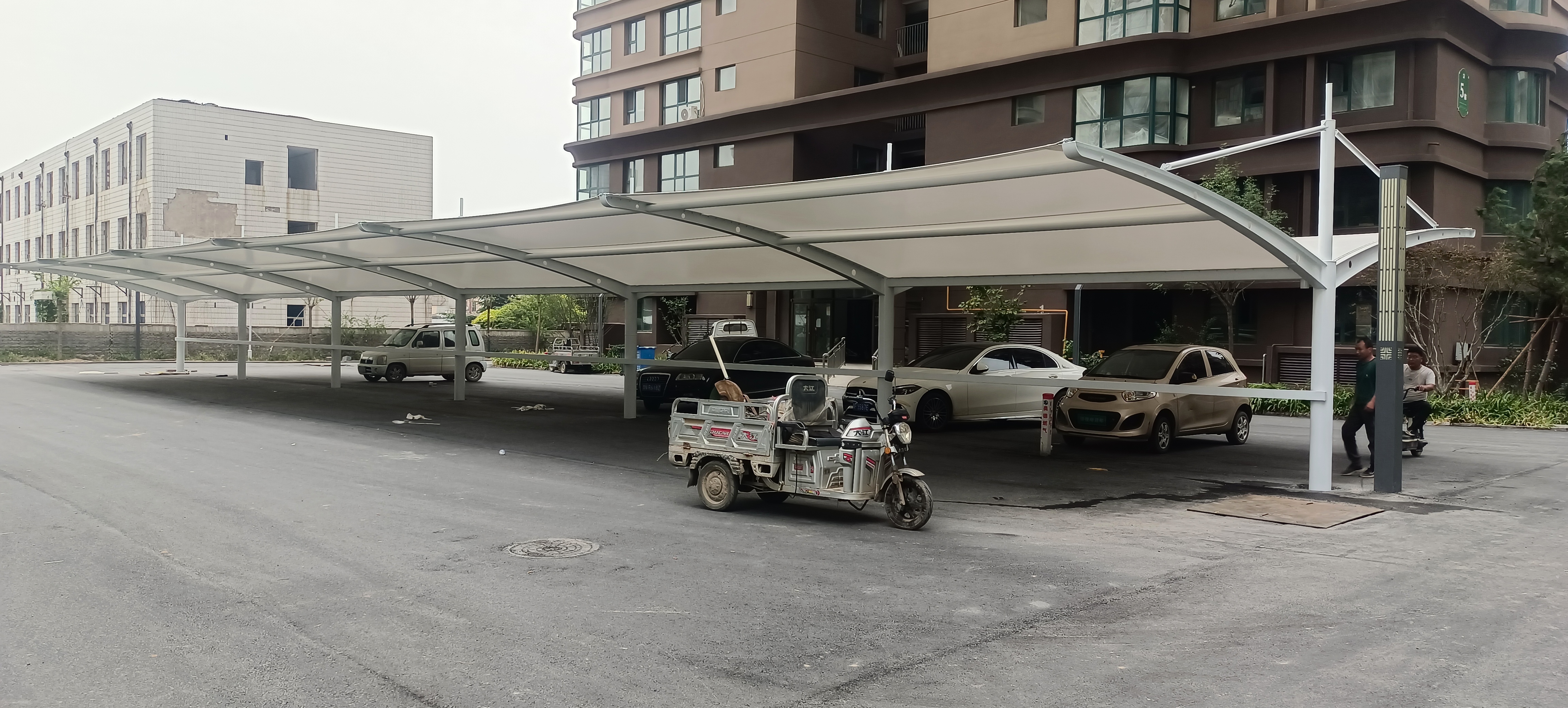 开封膜结构雨棚厂家推荐