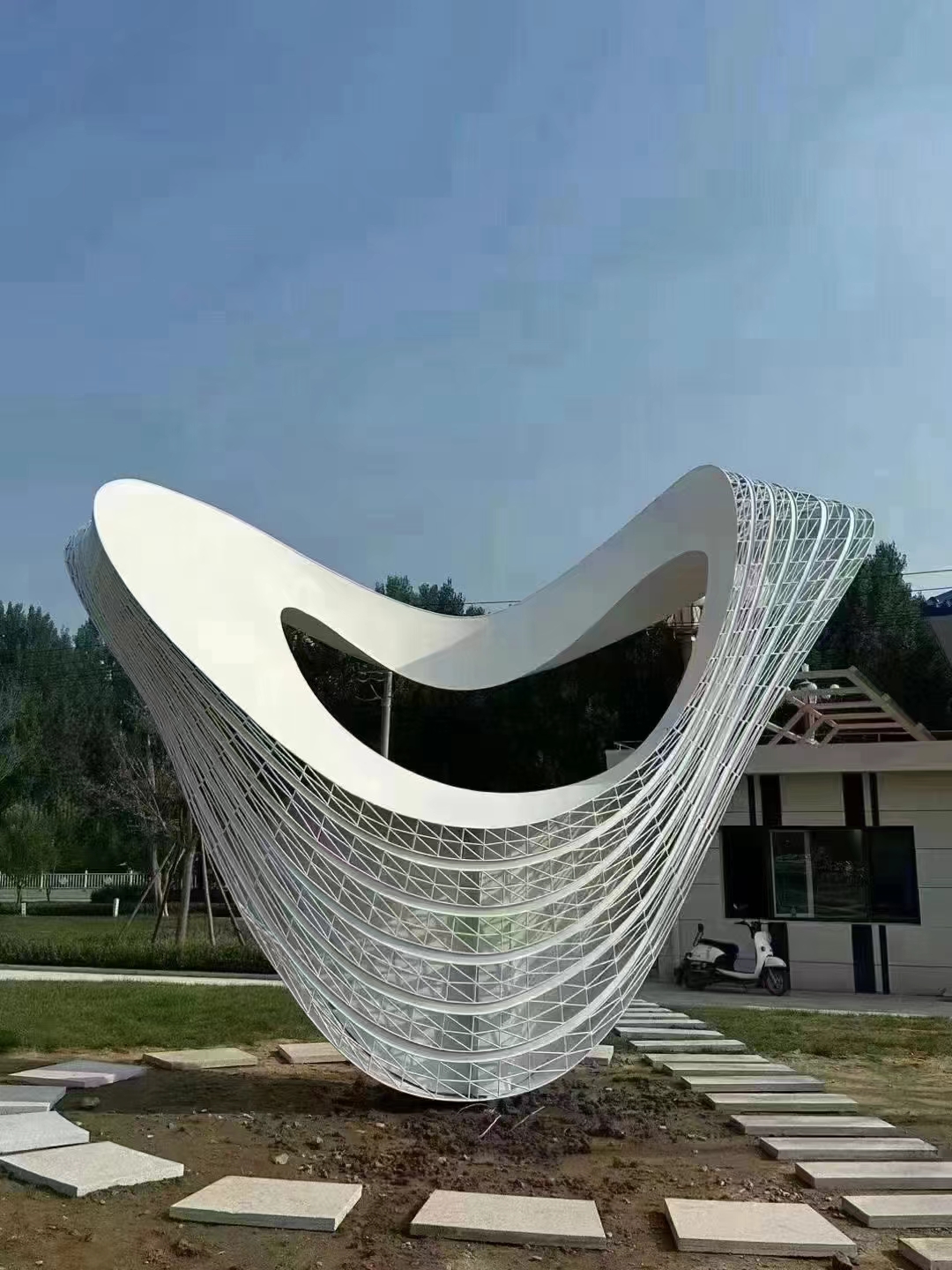 上海不锈钢雕塑价格