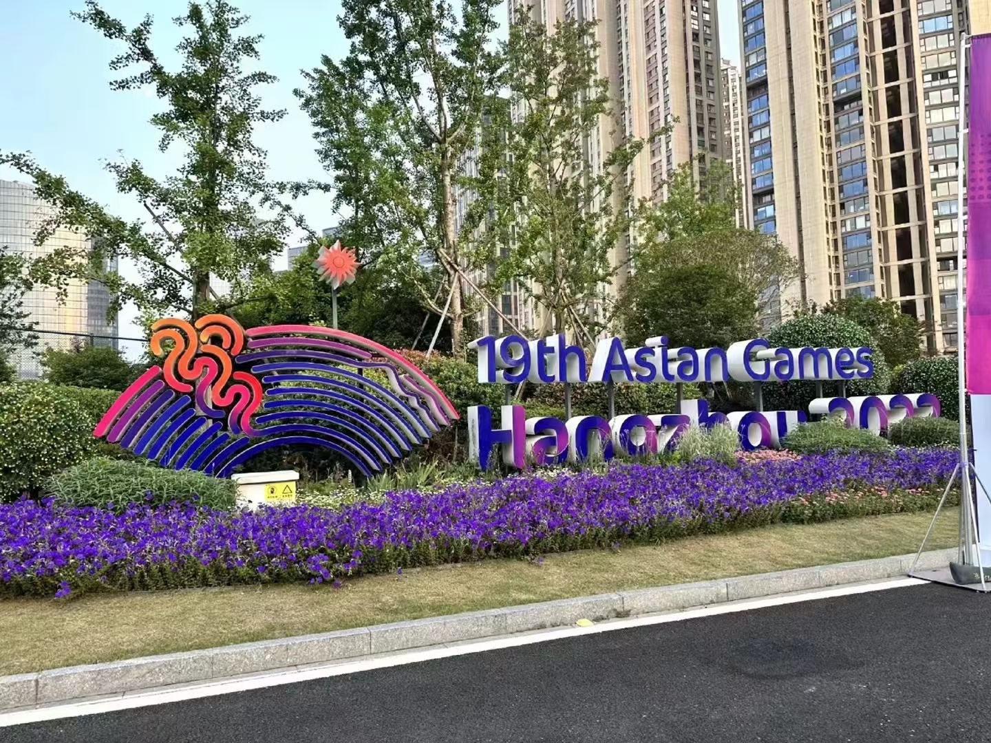 河北沧州精神堡垒价格
