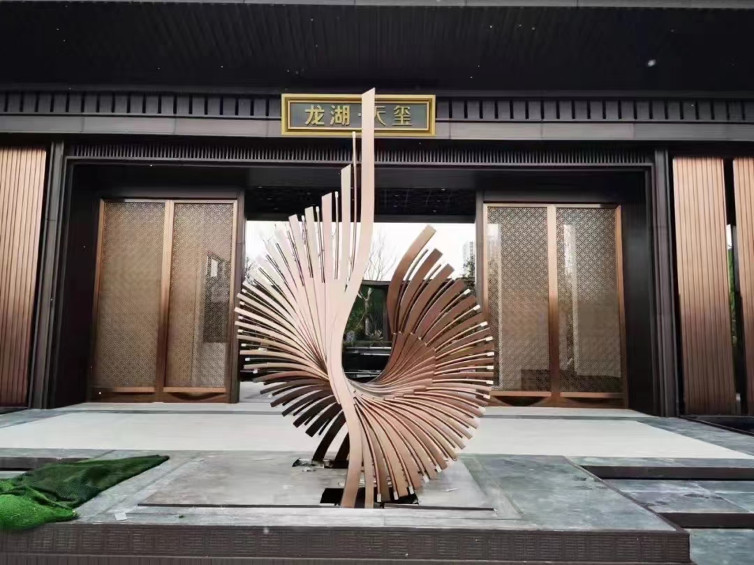 北京玻璃钢雕塑源头厂家