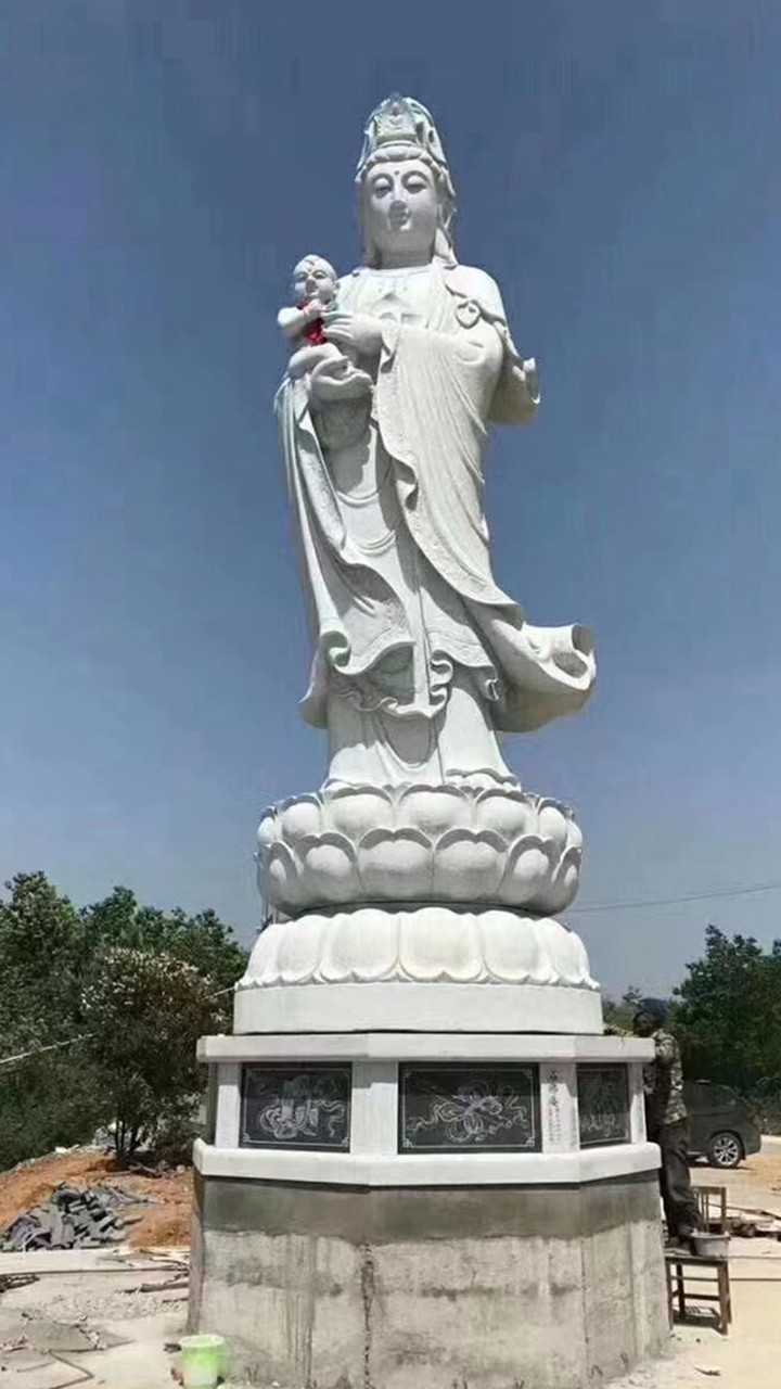 来宾石雕观音像造型逼真典范