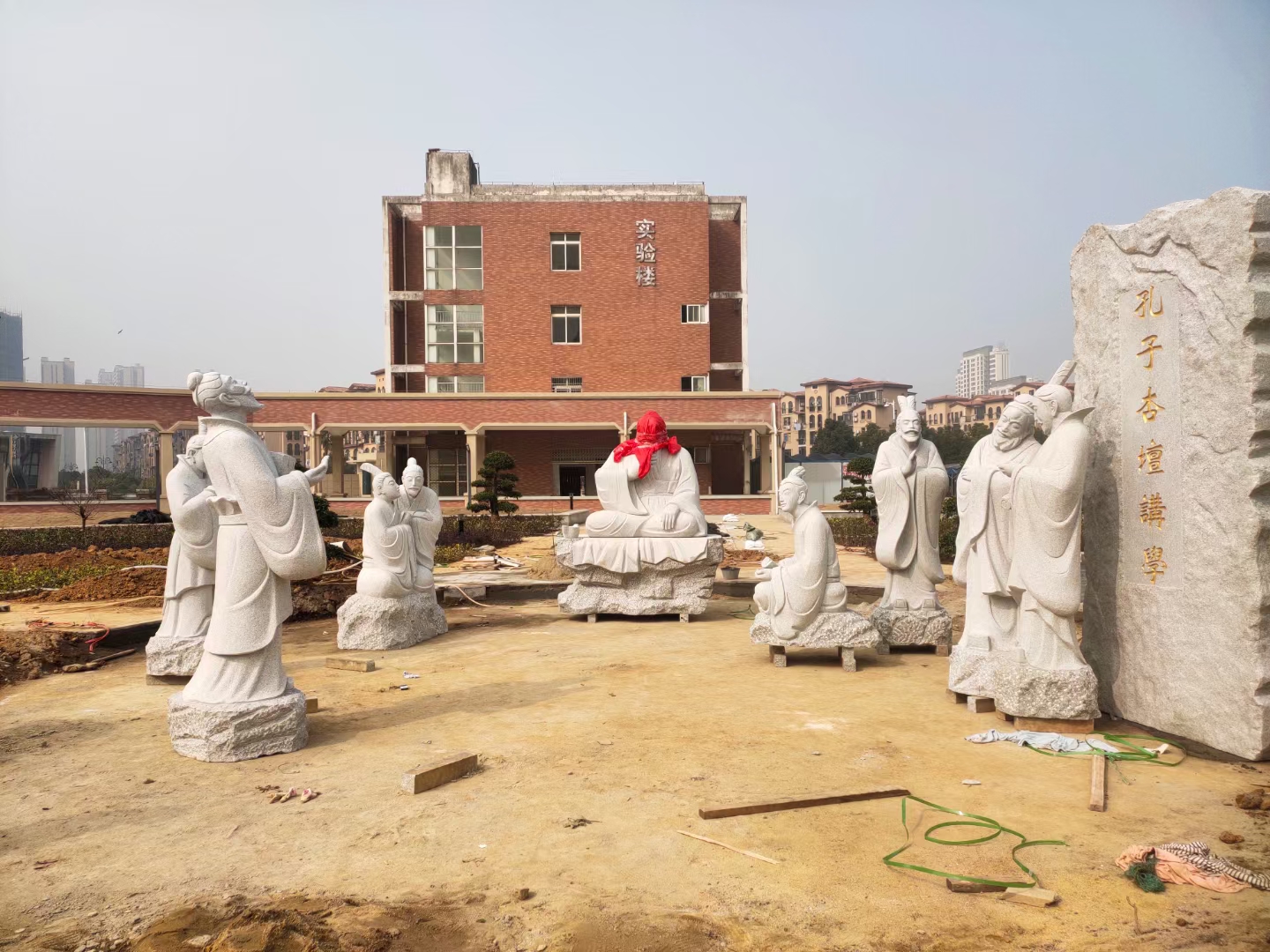 庆阳市汉白玉孔子像文化寓意象征