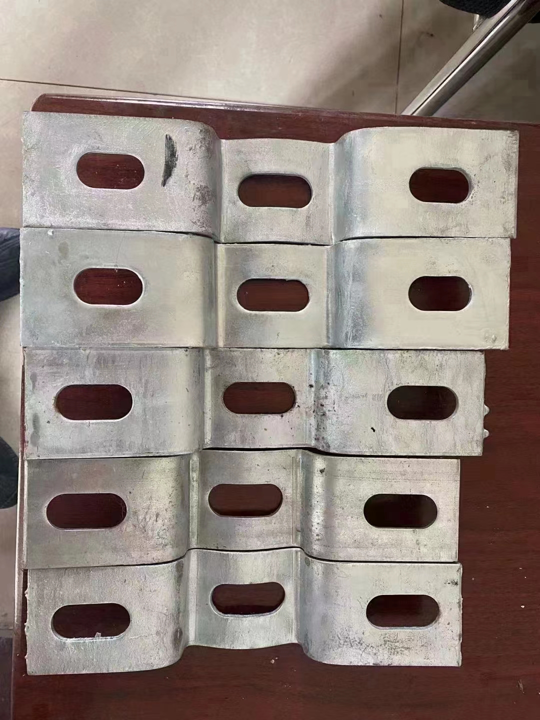 衡水波形护栏板持久耐用的