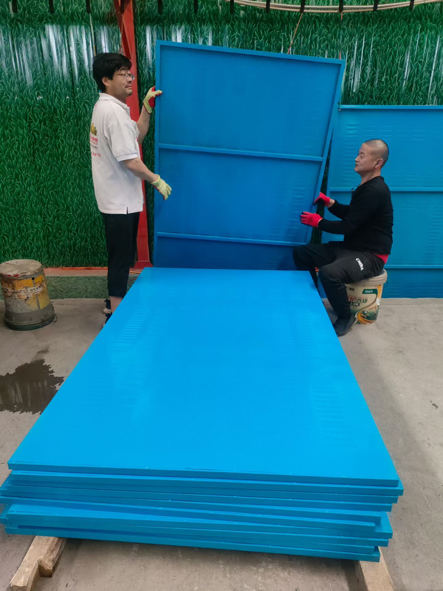 绥滨玖龙盛邦护栏网专业的锌钢护栏生产厂家应用场景