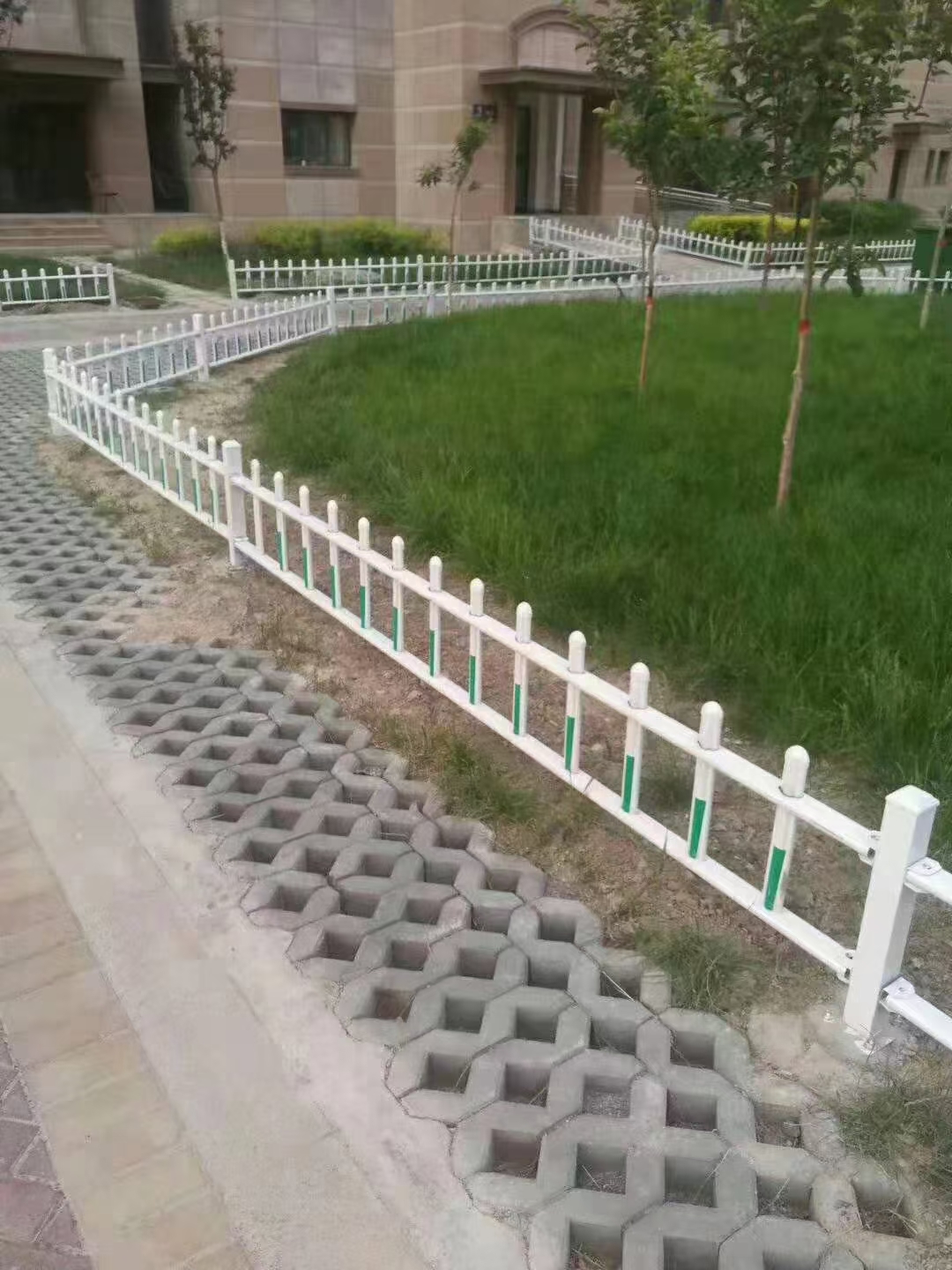 新疆公路护栏网企业