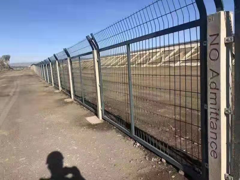 新疆移动护栏网制造厂家