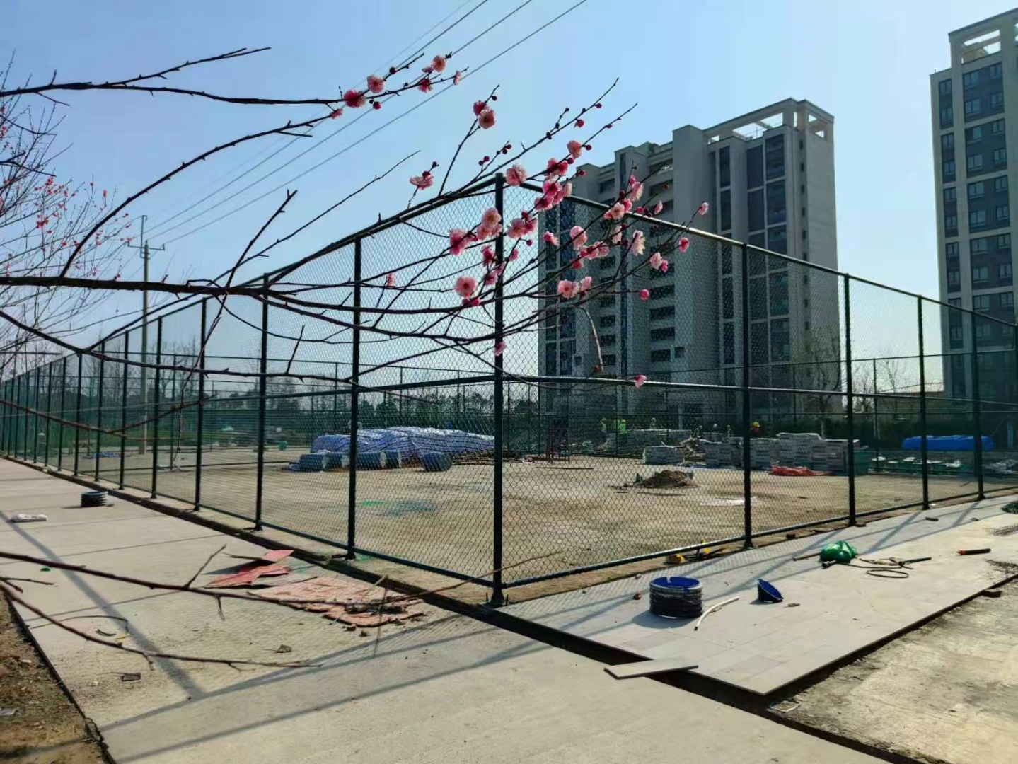 新疆球场围栏维修服务供应厂家