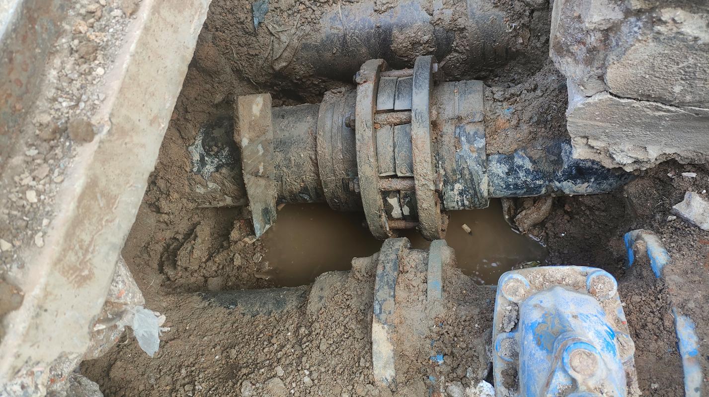 郫县鼎探漏水探测工程部室内外漏水检测实拍