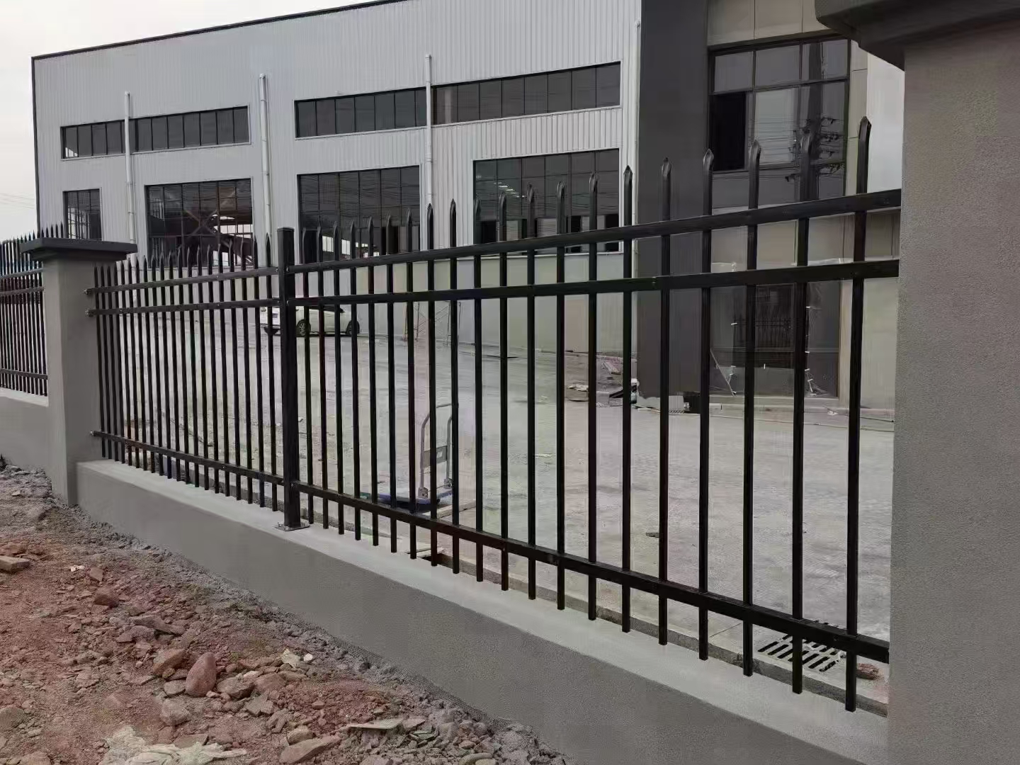 灵石攀基护栏网车间实拍
