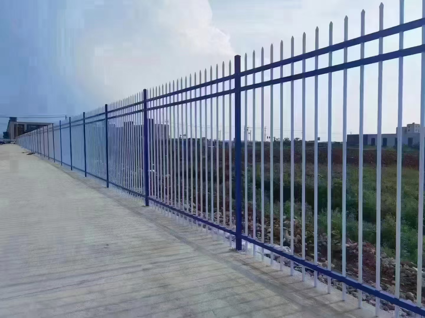 灵石攀基护栏网靠谱的锌钢护栏厂家应用场景