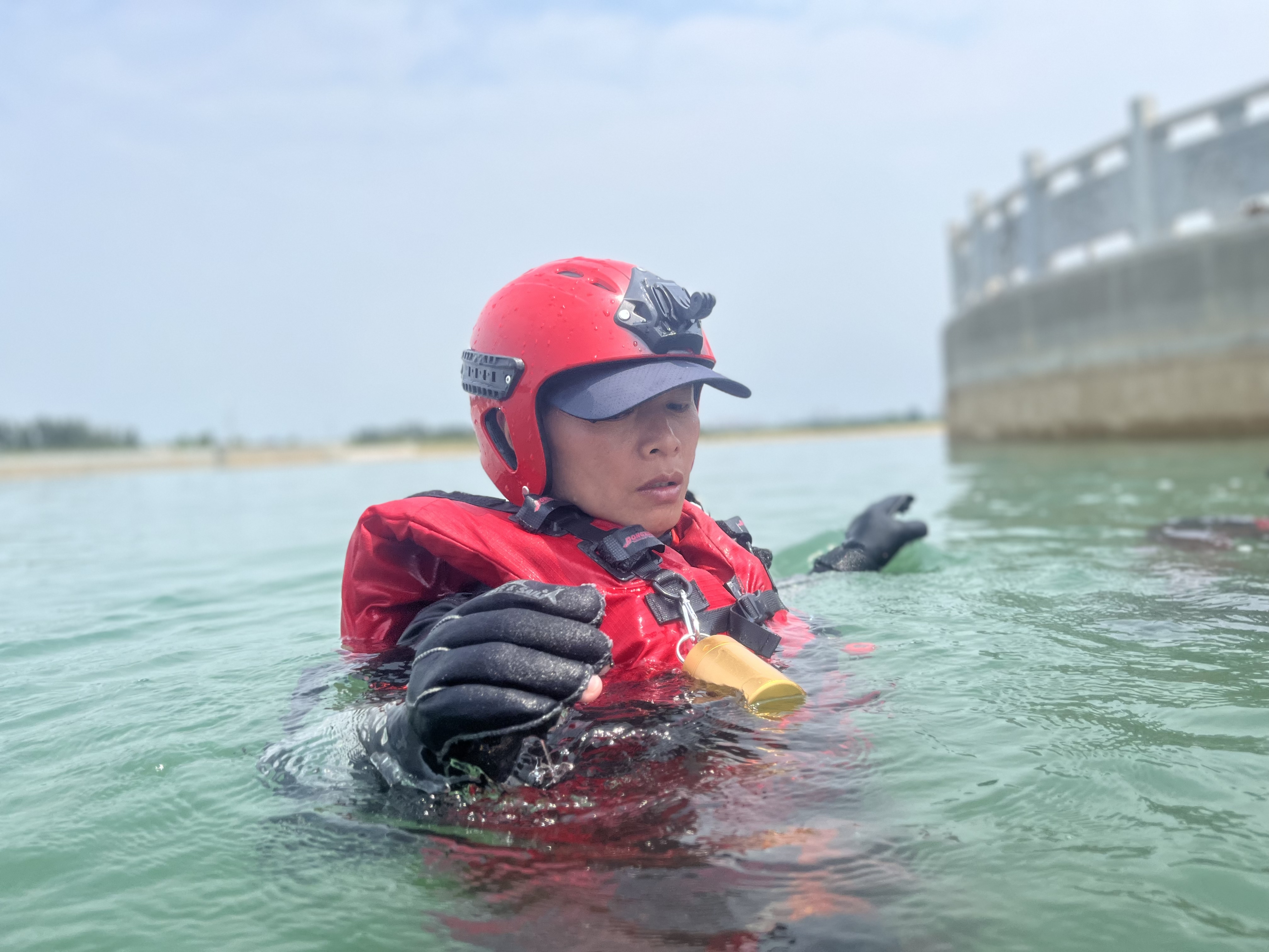 绥芬河江河水下打捞水下打捞团队实拍