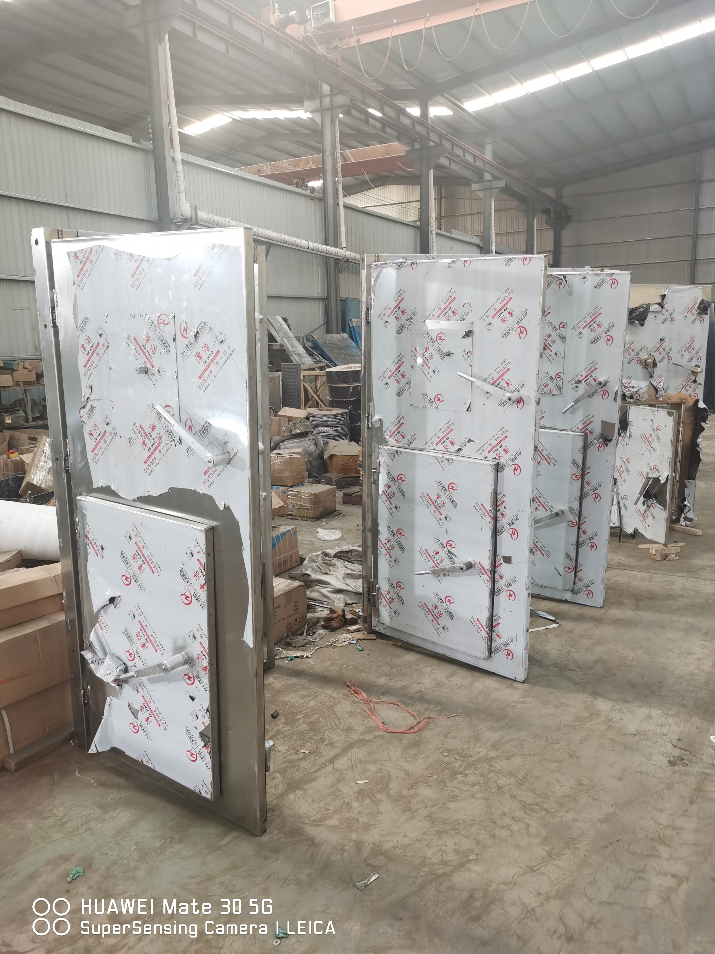 兴隆康安门业康安门业现货展示