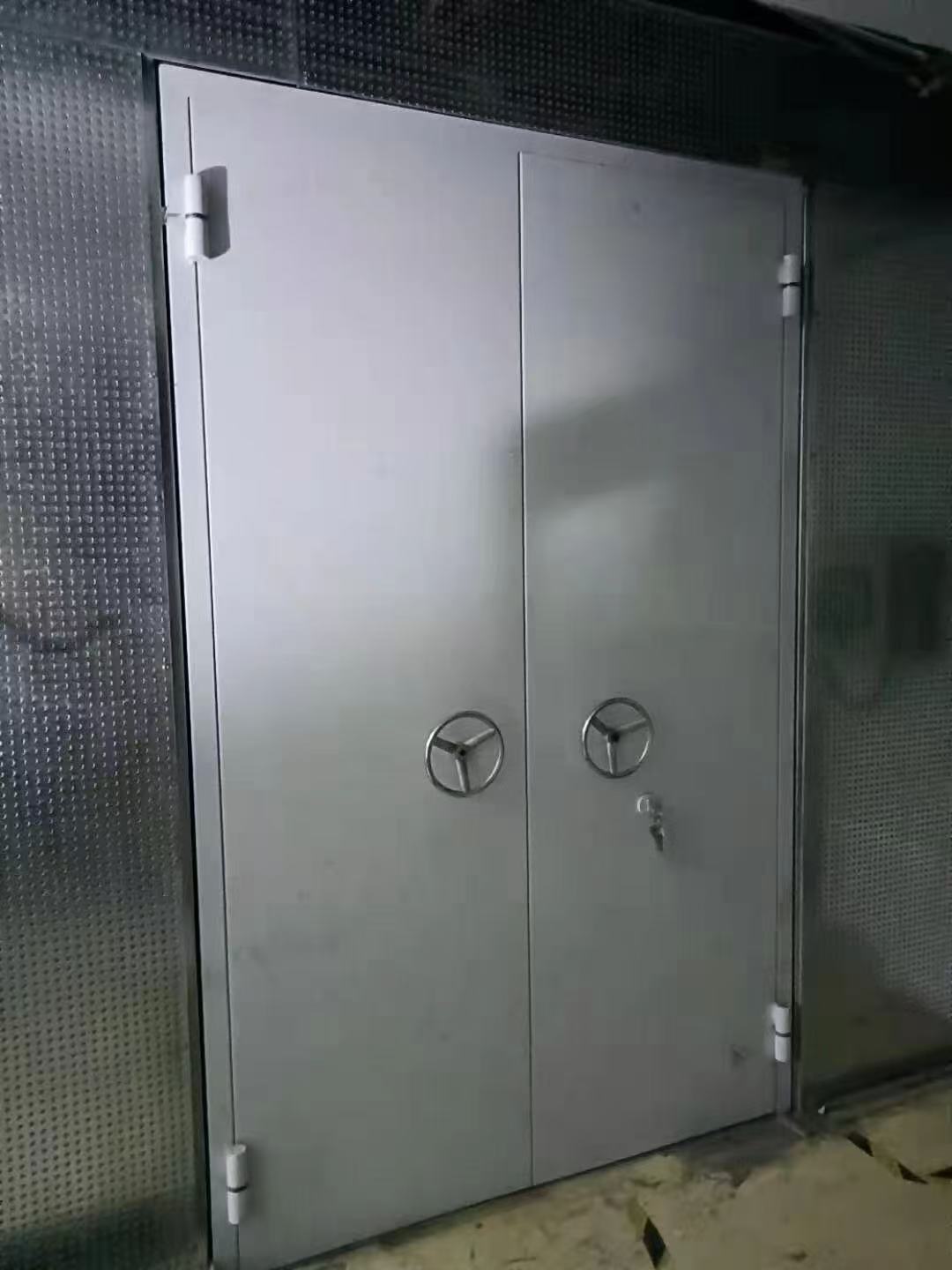 故城实阳门业多扇折叠工业门源头工厂应用场景