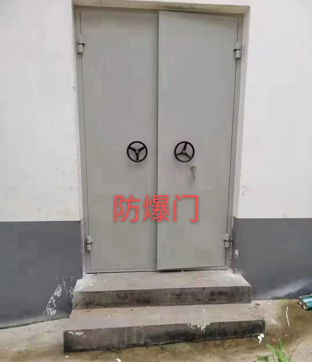 故城实阳门业多扇折叠工业门源头工厂展示