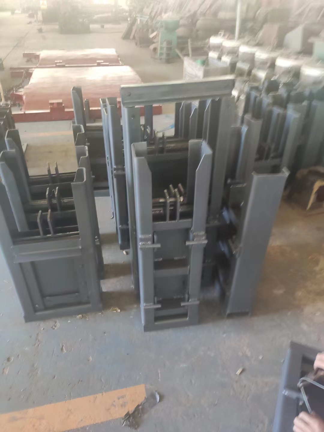 重庆重庆市城口县圆形钢制闸门工作原理