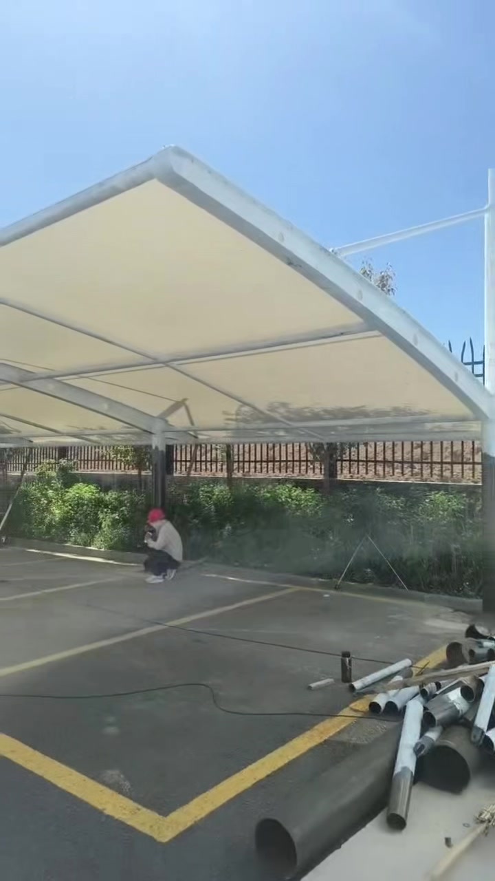 生产厂家蔚县方管草坪护栏